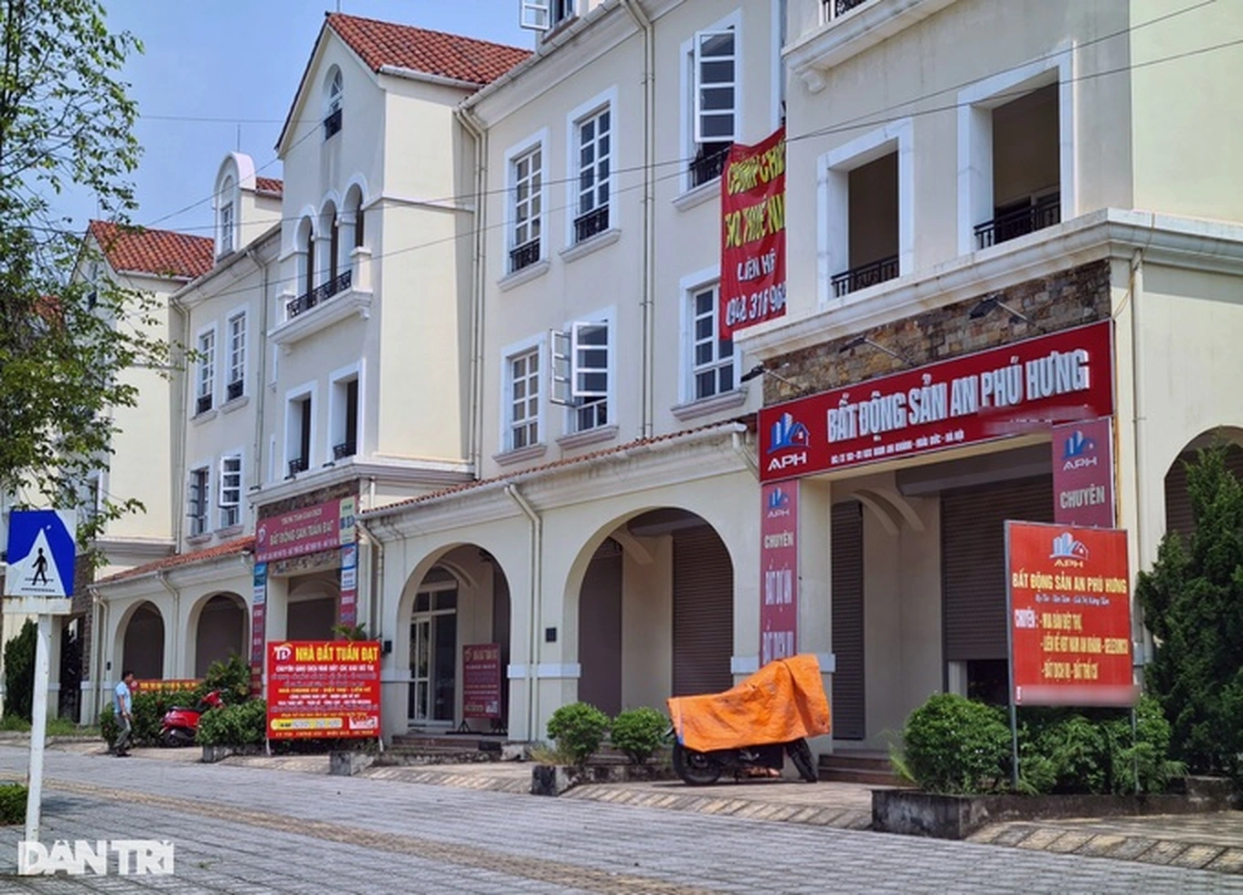 Sàn giao dịch bất động sản và con cáo chia phô mai - 1 Sàn giao dịch bất động sản và con cáo chia phô mai - 1