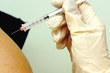 Rước họa do bơm dầu ô-liu để tăng kích cỡ “cậu nhỏ”