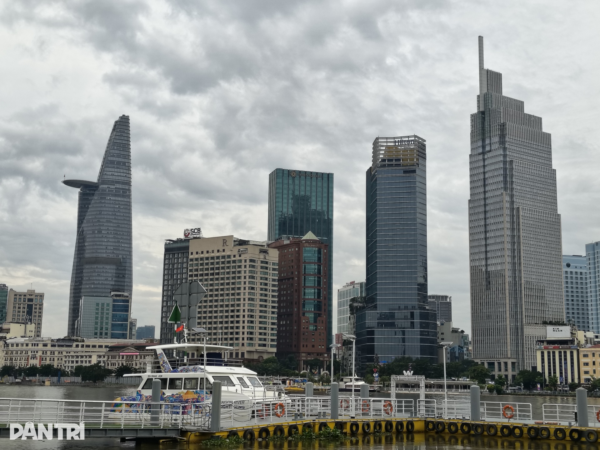 Đánh giá Motorola Razr 60: Có gì để đối đầu Samsung Galaxy Z Flip7 FE? - 19