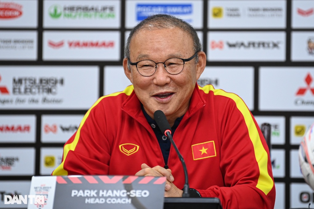 HLV Park Hang Seo: Tôi muốn đòi nợ Thái Lan và vô địch AFF Cup 2022 - 2 HLV Park Hang Seo: Tôi muốn đòi nợ Thái Lan và vô địch AFF Cup 2022 - 2