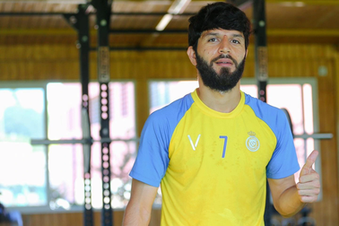 Chiêu mộ Ronaldo, Al Nassr sa thải tiền đạo từng mang áo số 7