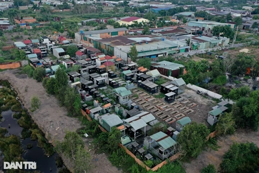 Nhiều ngôi mộ trên đất nông nghiệp ở TPHCM đã tồn tại hơn 10 năm trước