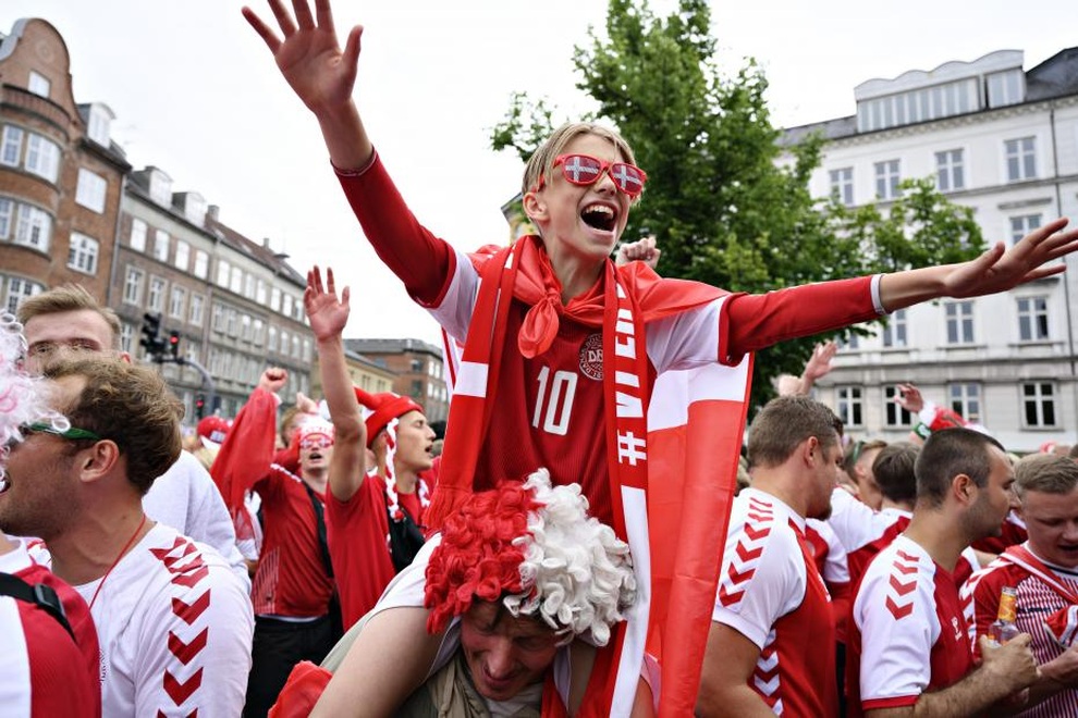 Đan Mạch viết tiếp truyện cổ tích Andersen tại Euro 2020 - 7 Đan Mạch viết tiếp truyện cổ tích Andersen tại Euro 2020 - 7