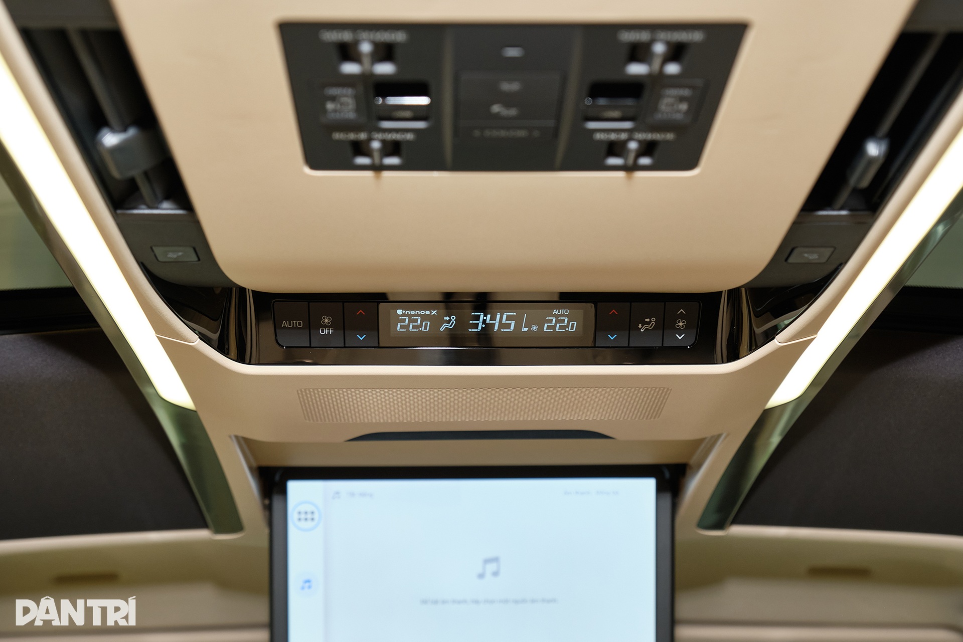 Khám phá Toyota Alphard mới, có gì để xứng danh chuyên cơ mặt đất? - 25 Khám phá Toyota Alphard mới, có gì để xứng danh chuyên cơ mặt đất? - 25