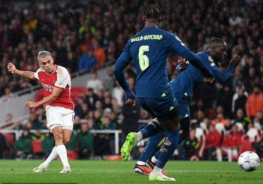 Arsenal thắng đậm PSV 4-0 ở trận ra quân Champions League - 2