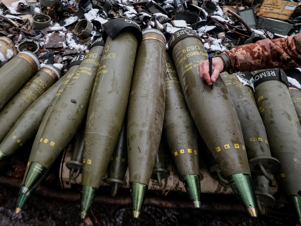 Ukraine - Mỹ bàn về chi tiết thỏa thuận sản xuất vũ khí chung - 1