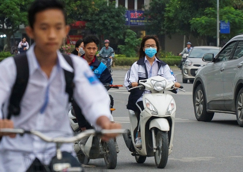 Người lái xe máy dưới 50 phân khối phải sát hạch: Từ thực tiễn cần bổ sung - 2 Người lái xe máy dưới 50 phân khối phải sát hạch: Từ thực tiễn cần bổ sung - 2