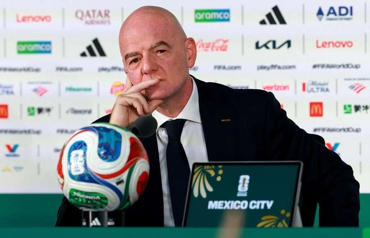 UEFA ra tối hậu thư 5 ngày cho Chủ tịch FIFA Infantino