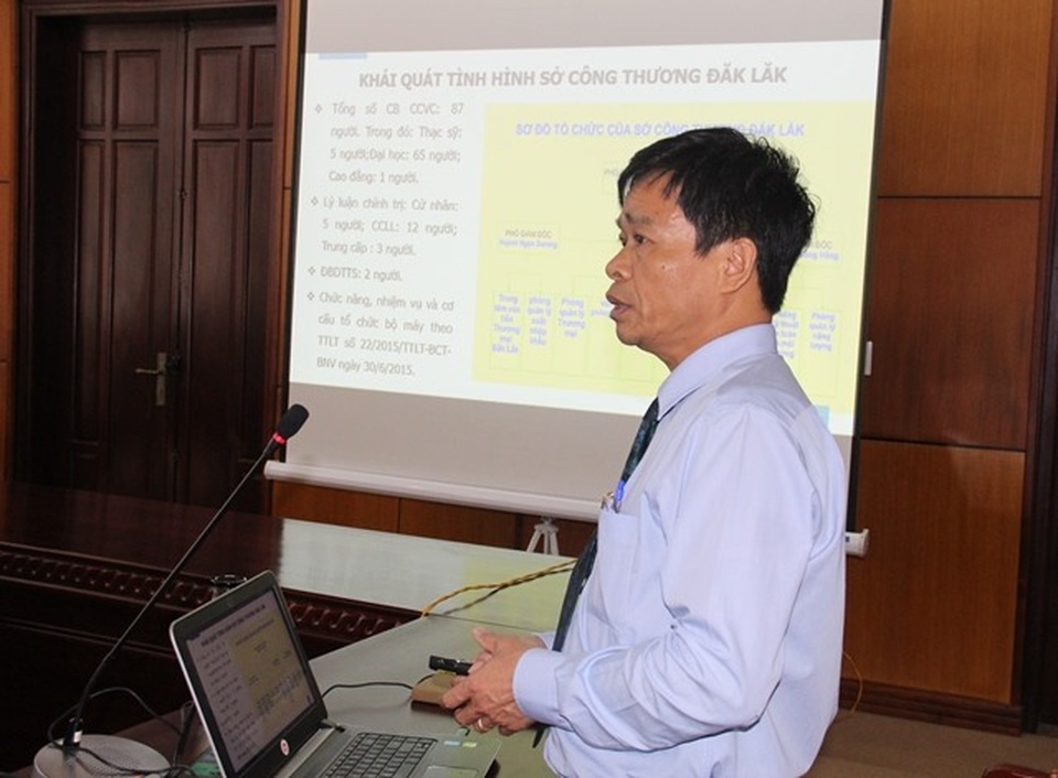 Hai ứng viên thi tuyển Giám đốc Sở Công Thương Đắk Lắk - 2 Hai ứng viên thi tuyển Giám đốc Sở Công Thương Đắk Lắk - 2