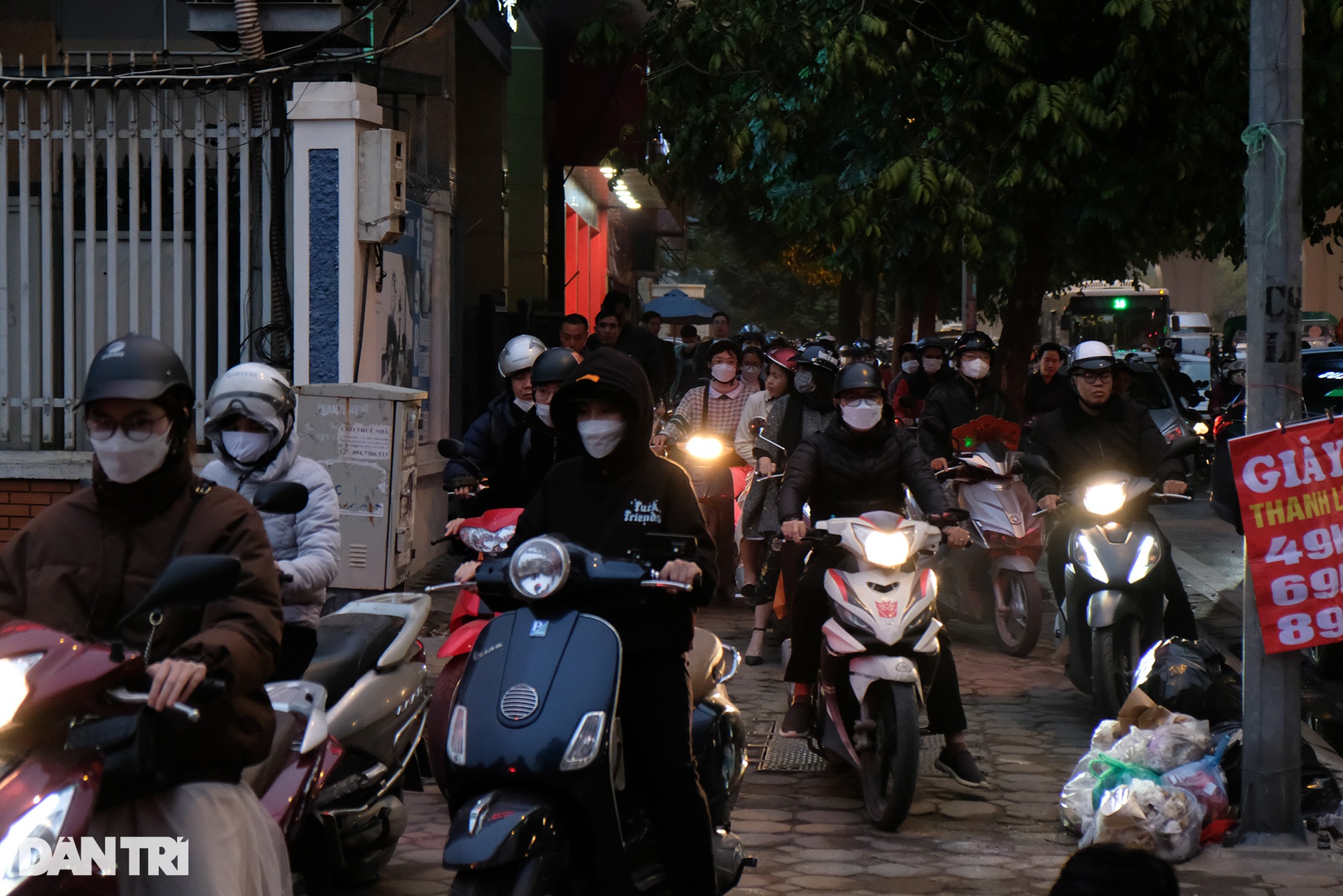 Đường vành đai 2 trên cao ùn tắc dài gần 3km từ Ngã Tư Vọng về Ngã Tư Sở - 7 Đường vành đai 2 trên cao ùn tắc dài gần 3km từ Ngã Tư Vọng về Ngã Tư Sở - 7