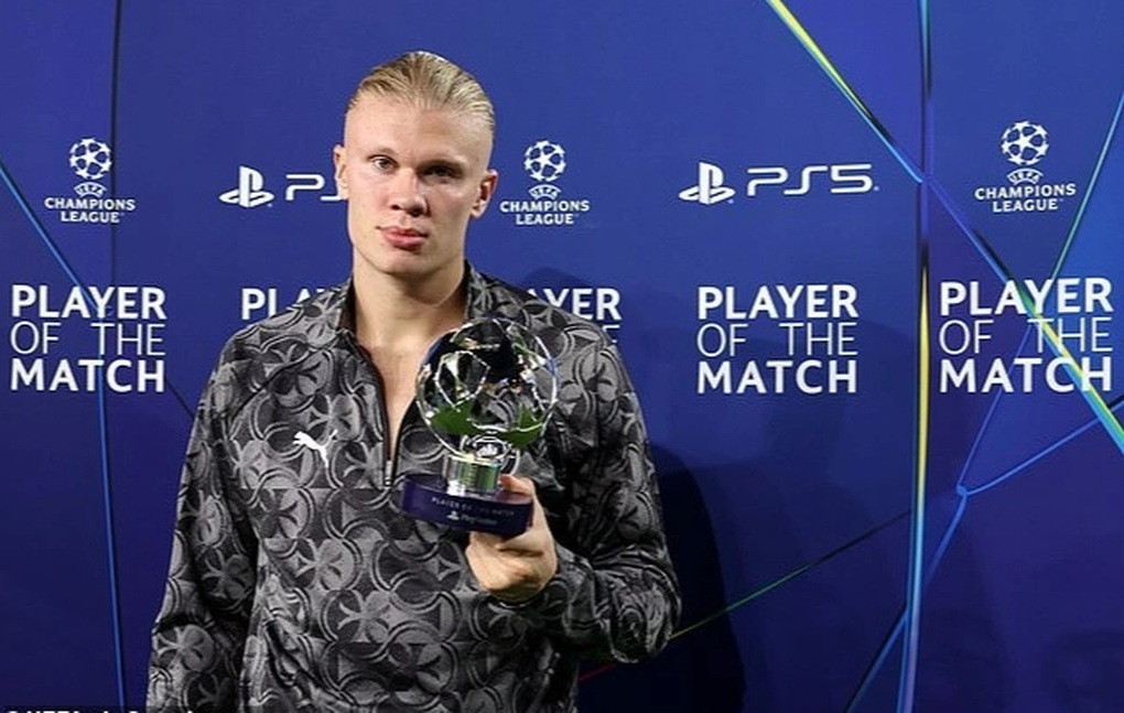 Haaland vượt qua huyền thoại Thierry Henry, nói điều cay đắng về Man City - 1