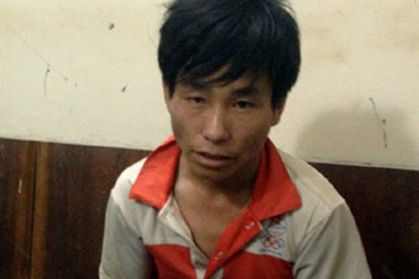 Đột kích bắt đối tượng tàng trữ 10 bánh heroin lúc nửa đêm