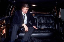 Limousine cũ của ông Trump được trang bị những gì?