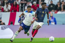 Pháp lần đầu tiên đánh bại đội tuyển Anh tại World Cup