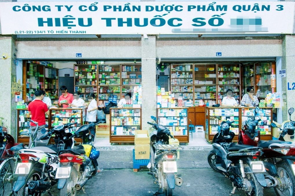 Nhiều cơ sở ở TPHCM sản xuất mỹ phẩm chui, mua bán thuốc trôi nổi - 2 Nhiều cơ sở ở TPHCM sản xuất mỹ phẩm chui, mua bán thuốc trôi nổi - 2