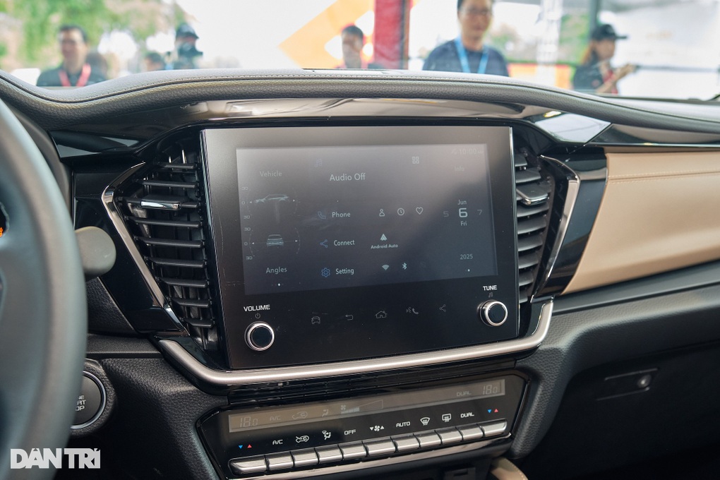 Isuzu mu-X 2025 thiếu những trang bị gì so với xe tại thị trường quốc tế? - 5 Isuzu mu-X 2025 thiếu những trang bị gì so với xe tại thị trường quốc tế? - 5