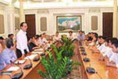 Tiến sĩ làm nhập liệu, thông dịch: Sao giữ được người tài?