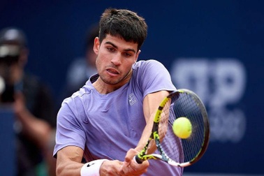 Carlos Alcaraz thẳng tiến vào bán kết Barcelona Open 2025