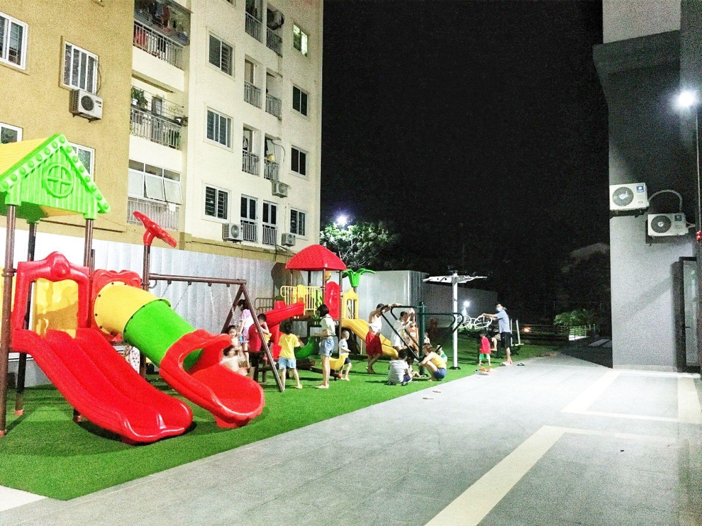 Vẻ đẹp sống động của Ruby Tower khi lên đèn - 2 Vẻ đẹp sống động của Ruby Tower khi lên đèn - 2