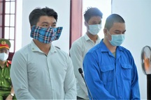 Người đàn ông lĩnh án tù vì đâm chết kẻ bắt cóc để cứu vợ