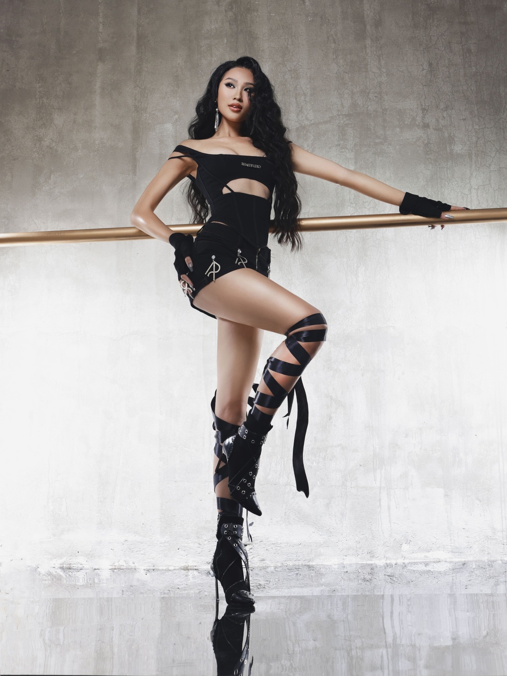 Mỹ nhân top 10 Miss Universe Vietnam 2019 trở lại lột xác bất ngờ - 1 Mỹ nhân top 10 Miss Universe Vietnam 2019 trở lại lột xác bất ngờ - 1