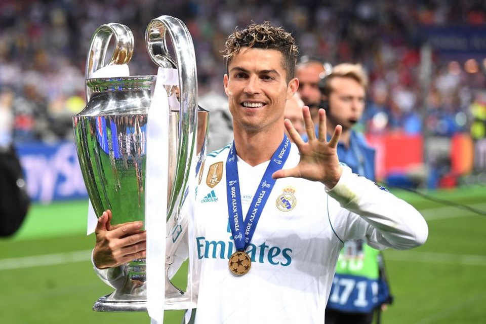 Ảnh hưởng từ dịch Covid-19, gia đình C.Ronaldo phải đóng cửa nhà hàng - 3
