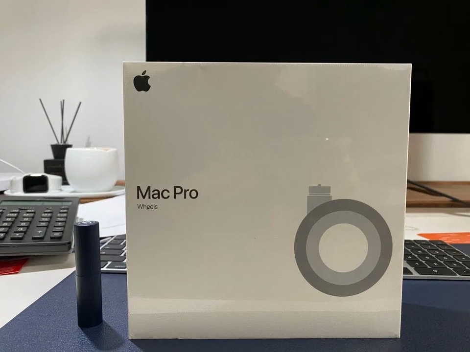 Cận cảnh bộ bánh xe dành cho Mac Pro có giá bằng một chiếc iPhone 11 - 1 Cận cảnh bộ bánh xe dành cho Mac Pro có giá bằng một chiếc iPhone 11 - 1