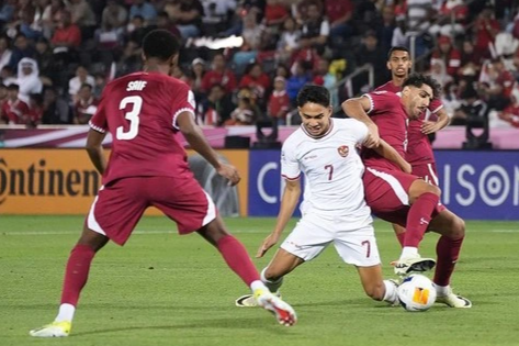 Báo giới Indonesia phẫn nộ vì trọng tài có nhiều quyết định thiên vị cho U23 Qatar (Ảnh: Detik).