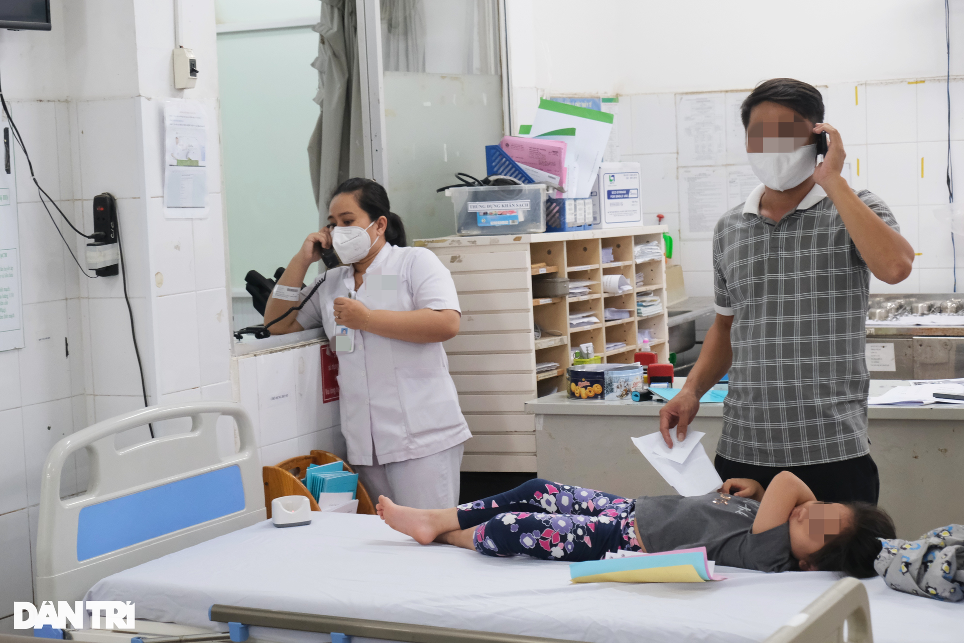 Đêm trực sống - chết của bác sĩ cấp cứu: Con người, đâu phải cái máy - 5 Đêm trực sống - chết của bác sĩ cấp cứu: Con người, đâu phải cái máy - 5