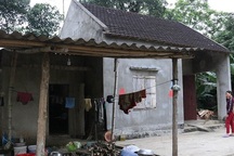 Vụ bố ném con sơ sinh xuống giếng: Vì nghi vợ... lấy 500.000 đồng!