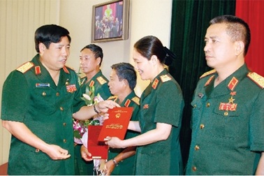 Nữ tướng thời bình