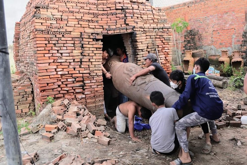 Làng gốm nức tiếng của người Chăm nổi lửa chờ khách du xuân - 1 Làng gốm nức tiếng của người Chăm nổi lửa chờ khách du xuân - 1