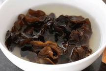 47 tuổi đã bị ung thư, bác sĩ chỉ ra món ăn hại gan không kém bia rượu