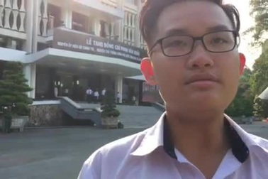 Một học sinh tại TPHCM chia sẻ cảm xúc khi đến viếng nguyên Thủ tướng Phan Văn Khải