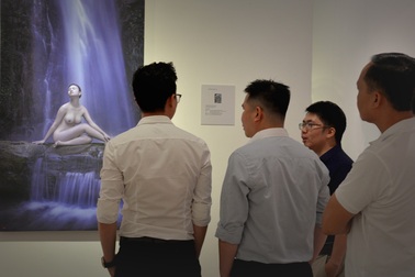 Triển lãm ảnh khoả thân thu hút lượng người xem “kỷ lục”