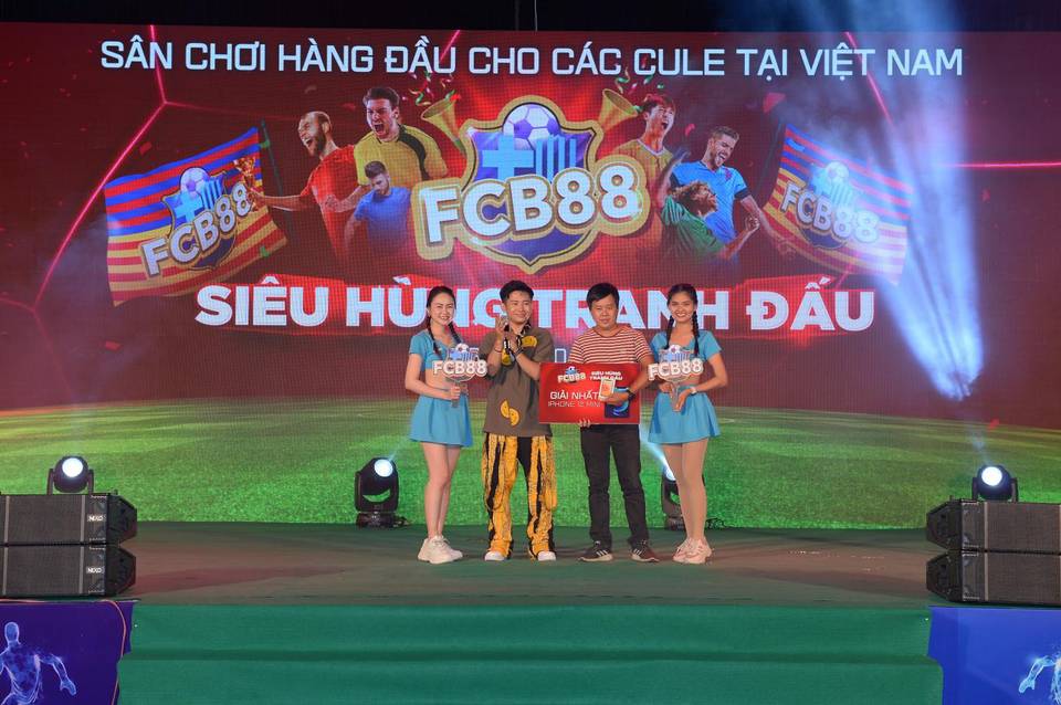 Nhìn lại năm 2020 của FCB88: Sân chơi trẻ thu hút dàn sao giới trẻ - 8 Nhìn lại năm 2020 của FCB88: Sân chơi trẻ thu hút dàn sao giới trẻ - 8
