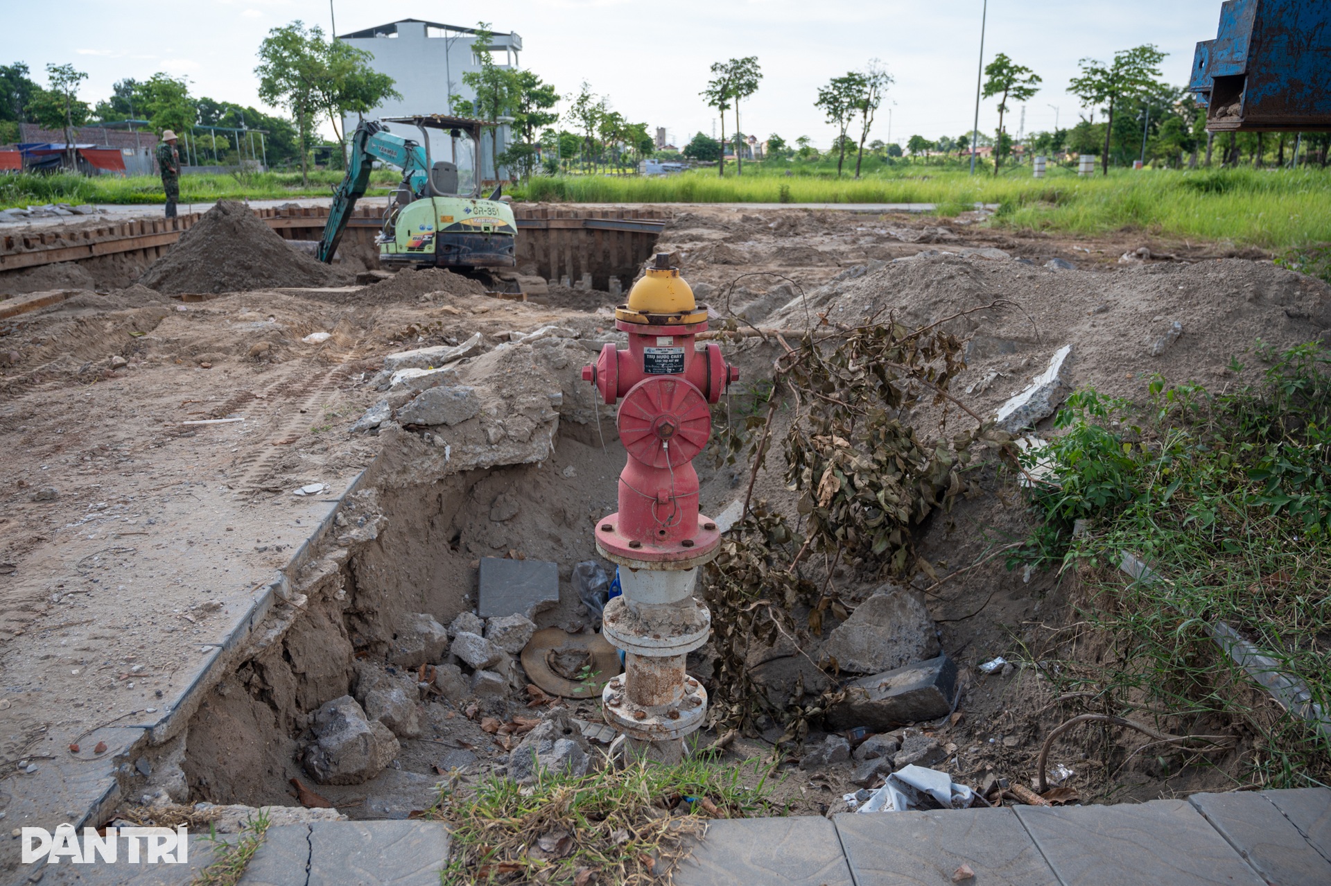 Những ngôi nhà đầu tiên dần thành hình tại khu tái định cư Thư Lâm - 12