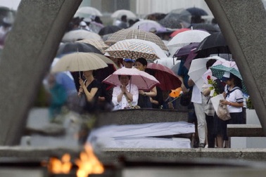 Nhật tưởng niệm vụ Hiroshima bị ném bom nguyên tử