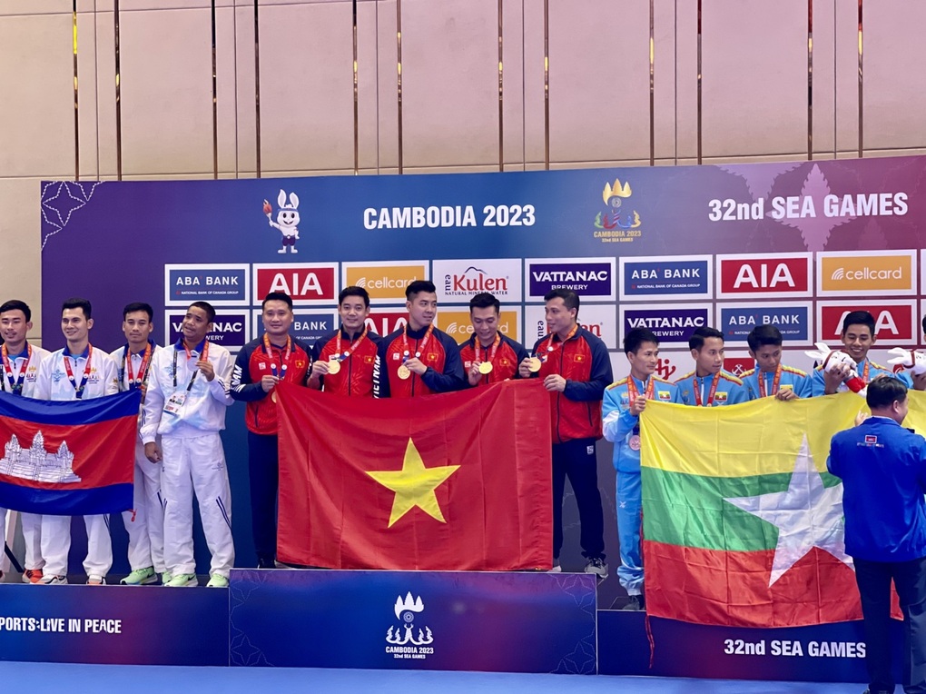 Vận động viên đoạt huy chương vàng nhận lương tiến sĩ - 1 Vận động viên đoạt huy chương vàng nhận lương tiến sĩ - 1