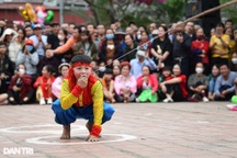 Độc lạ hội thi câu ếch, bắt lươn... để kén rể cho thiếu nữ ở Hà Nội