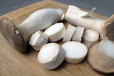 Nấm đùi gà kho gừng, món chay đậm đà cho bữa cơm thêm ngon miệng