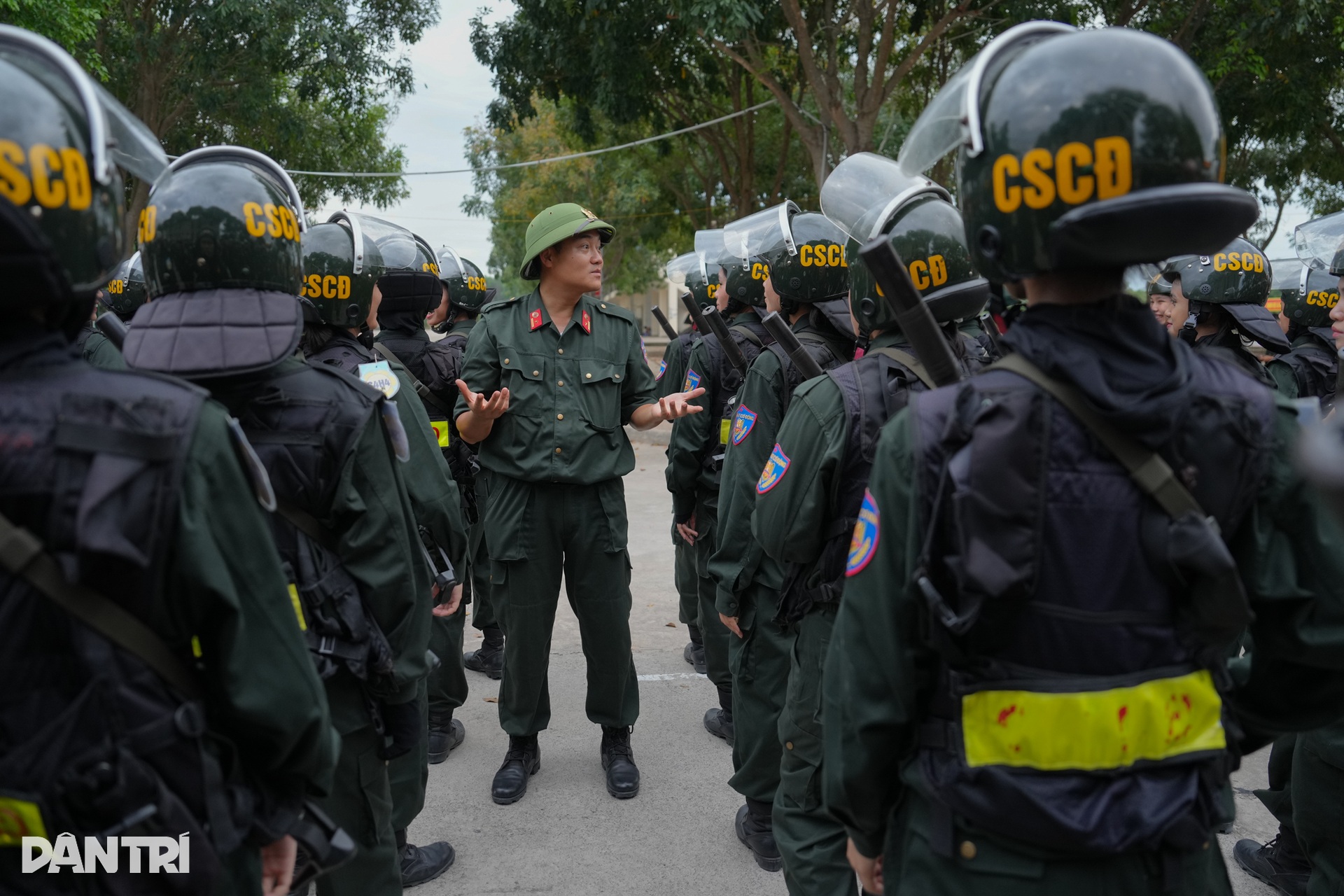 Bên trong thao trường huấn luyện diễu binh, diễu hành cho đại lễ 30/4 - 3