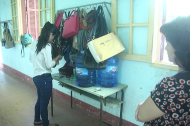 Nhiều thí sinh quên giấy tờ thi buổi thi đầu