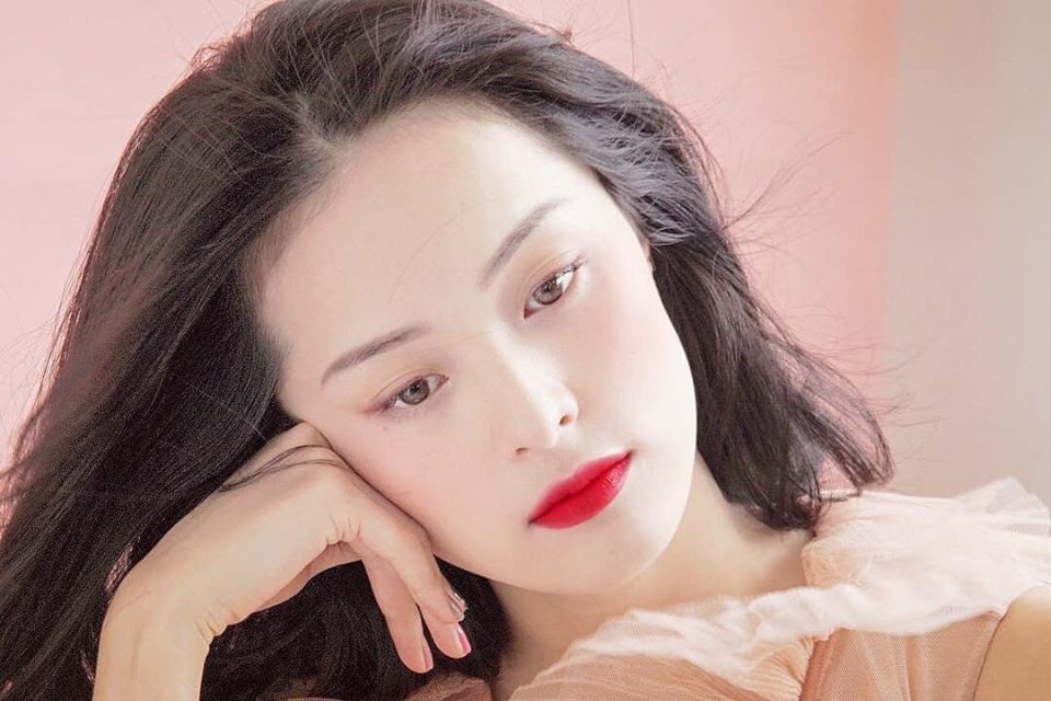 Hạ Vi tuyệt giao, không muốn bị gọi là “bạn gái cũ của Cường Đôla” - 1 Hạ Vi tuyệt giao, không muốn bị gọi là “bạn gái cũ của Cường Đôla” - 1
