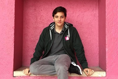 Chàng CEO 18 tuổi dùng smartphone phát hiện ung thư sớm