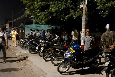 Vây bắt nhóm thanh thiếu niên đua xe trái phép