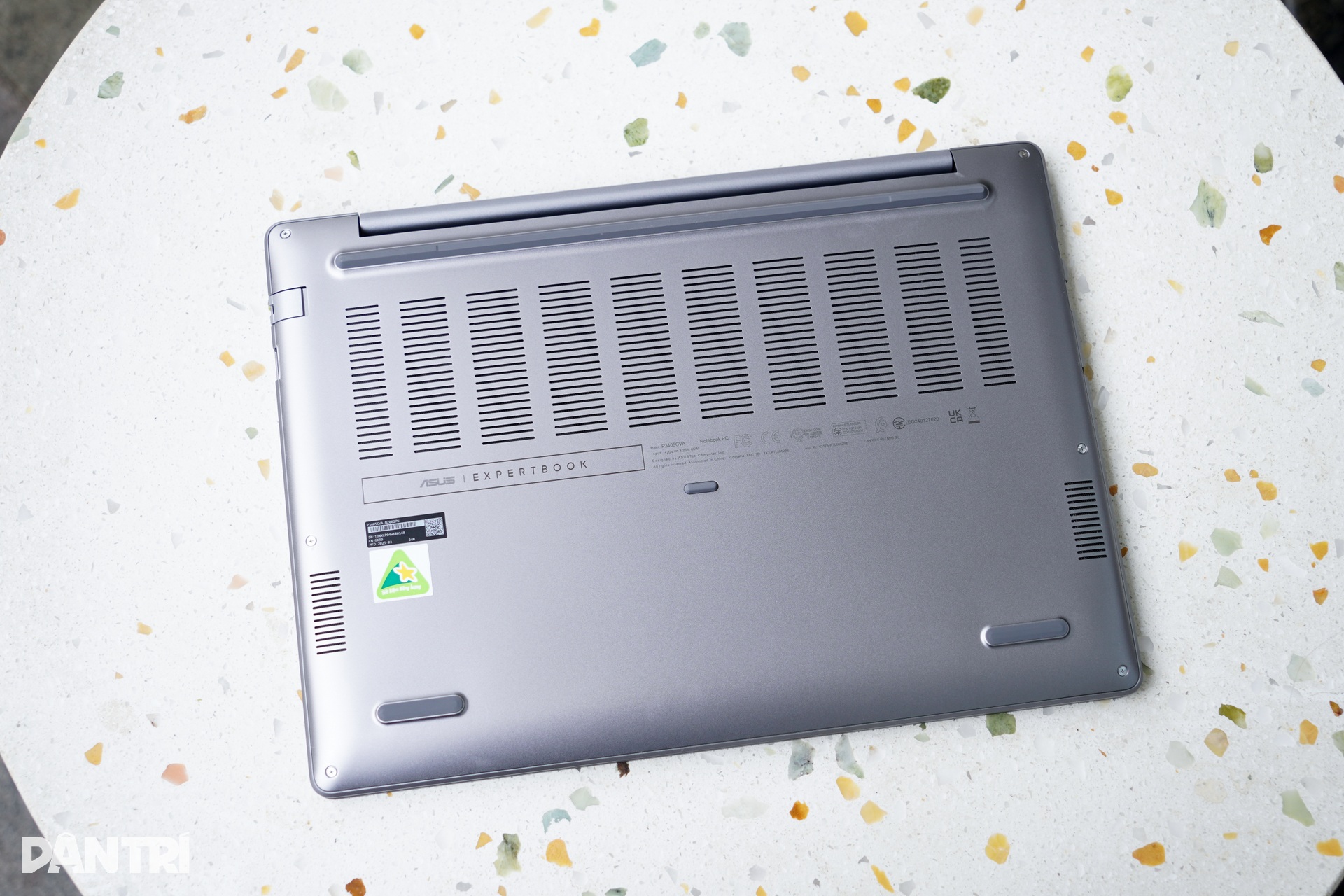 Asus ExpertBook P3 trong mắt dân văn phòng: Có đủ thuyết phục? - 14 Asus ExpertBook P3 trong mắt dân văn phòng: Có đủ thuyết phục? - 14