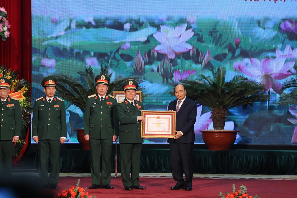 Thủ tướng: Quân đội tuyệt đối không để bị động, bất ngờ - 4 Thủ tướng: Quân đội tuyệt đối không để bị động, bất ngờ - 4
