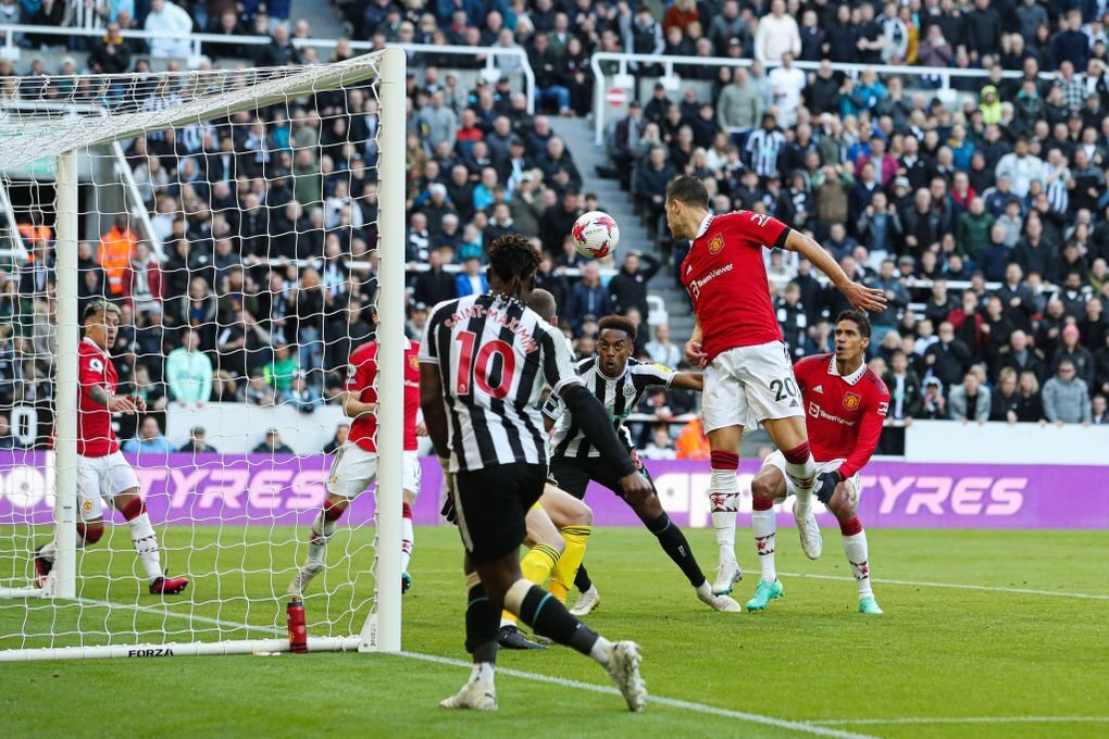 Man Utd thua đau đớn trên sân Newcastle - 3 Man Utd thua đau đớn trên sân Newcastle - 3