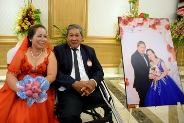 Hôn lễ đặc biệt của 60 cặp đôi khuyết tật ở Sài Gòn